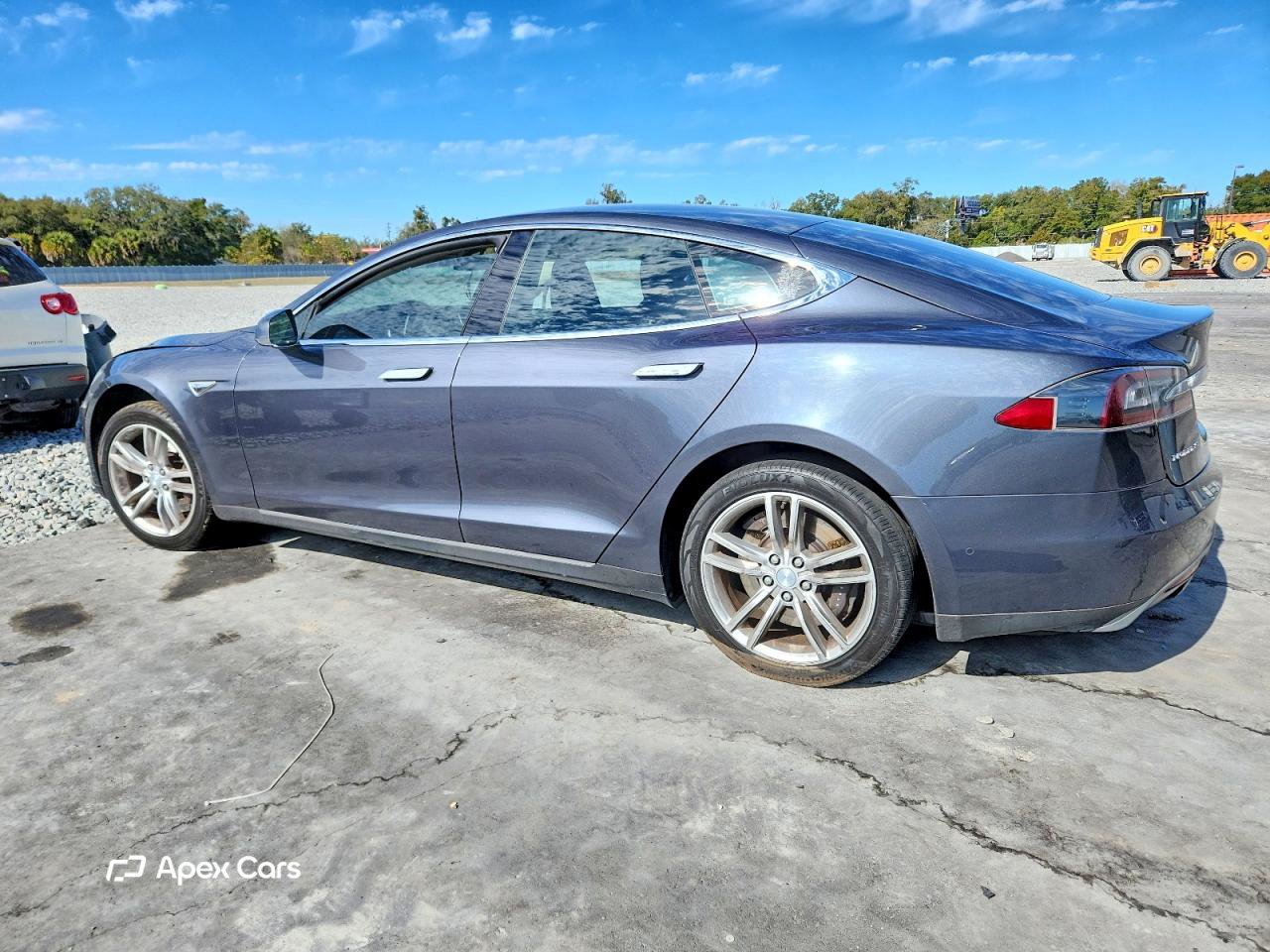 Tesla Model S 2015