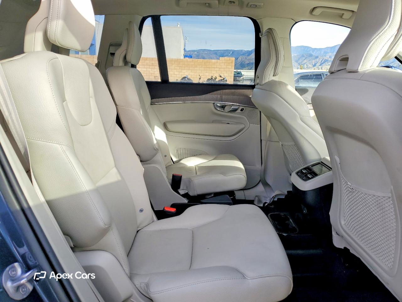 Volvo XC90 2023