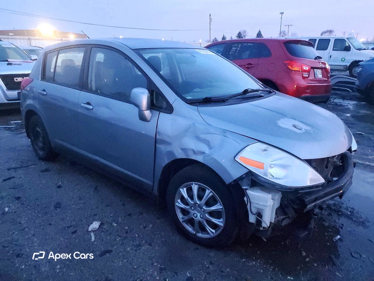 Nissan Versa 2012
