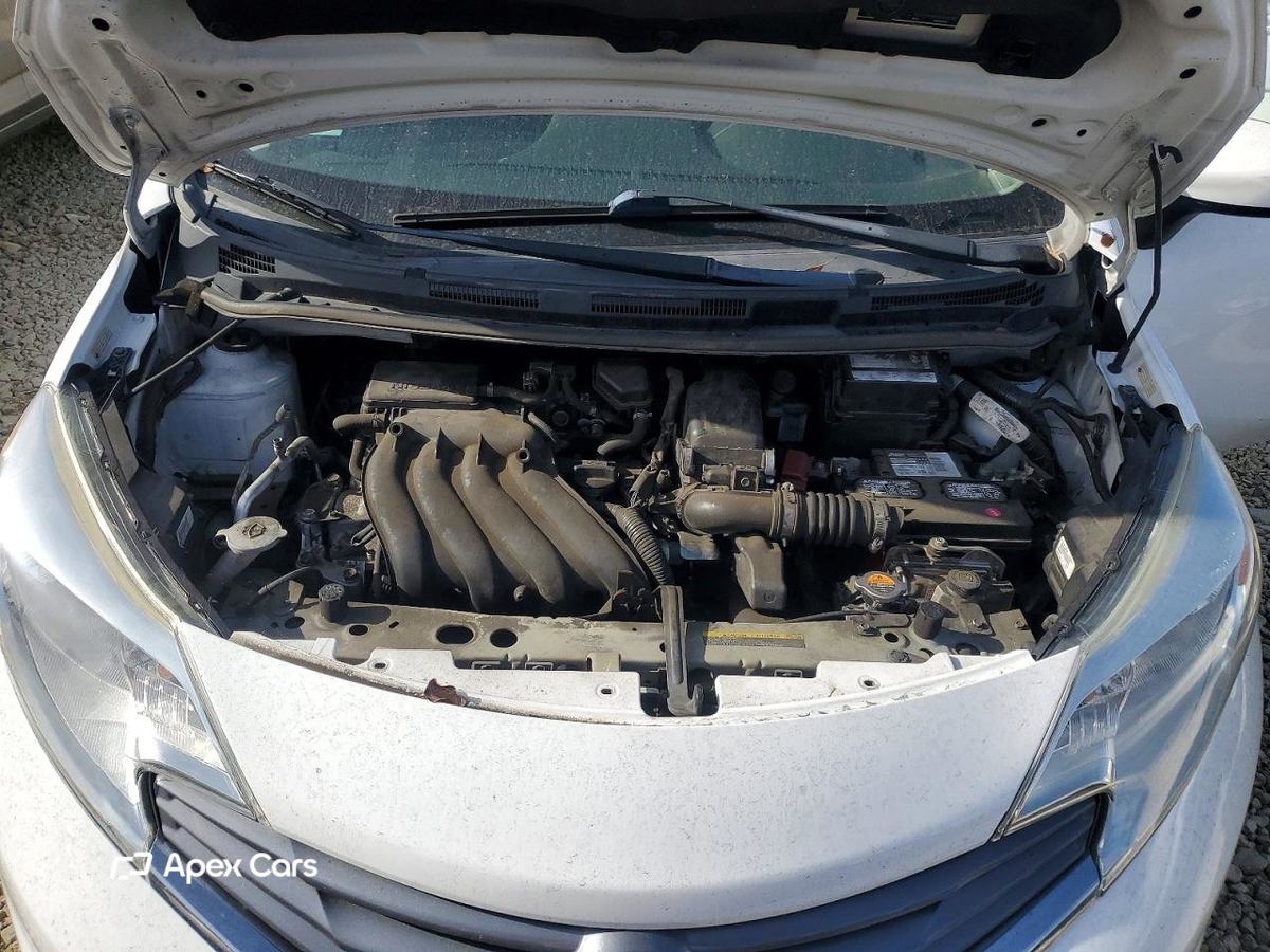 Nissan Versa 2016