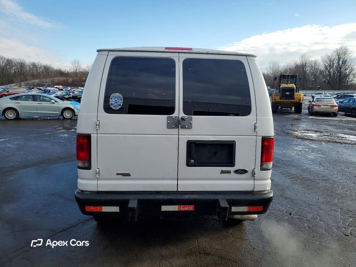 Ford Econoline 2014