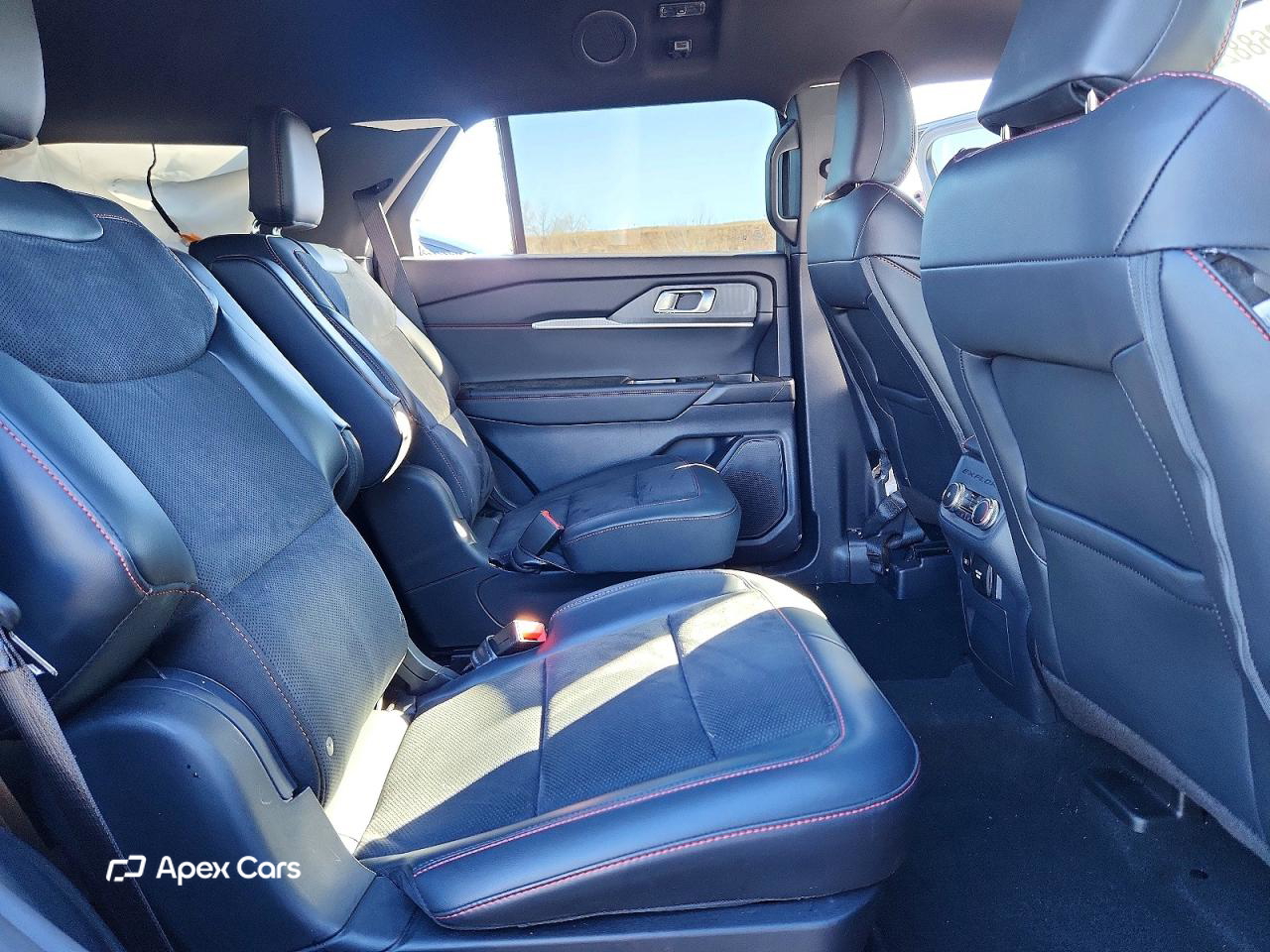 Ford Explorer 2025