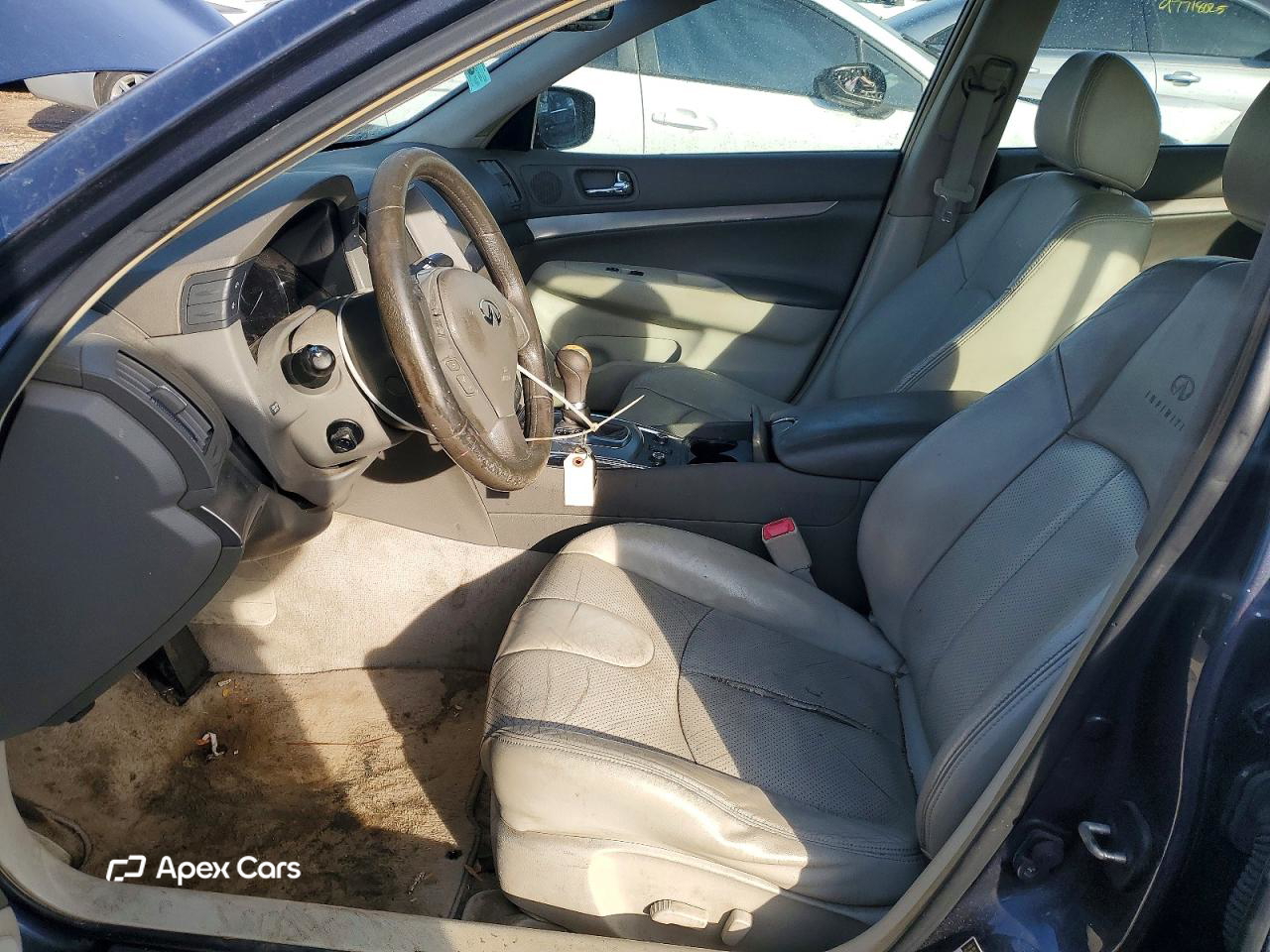 Infiniti G 2010