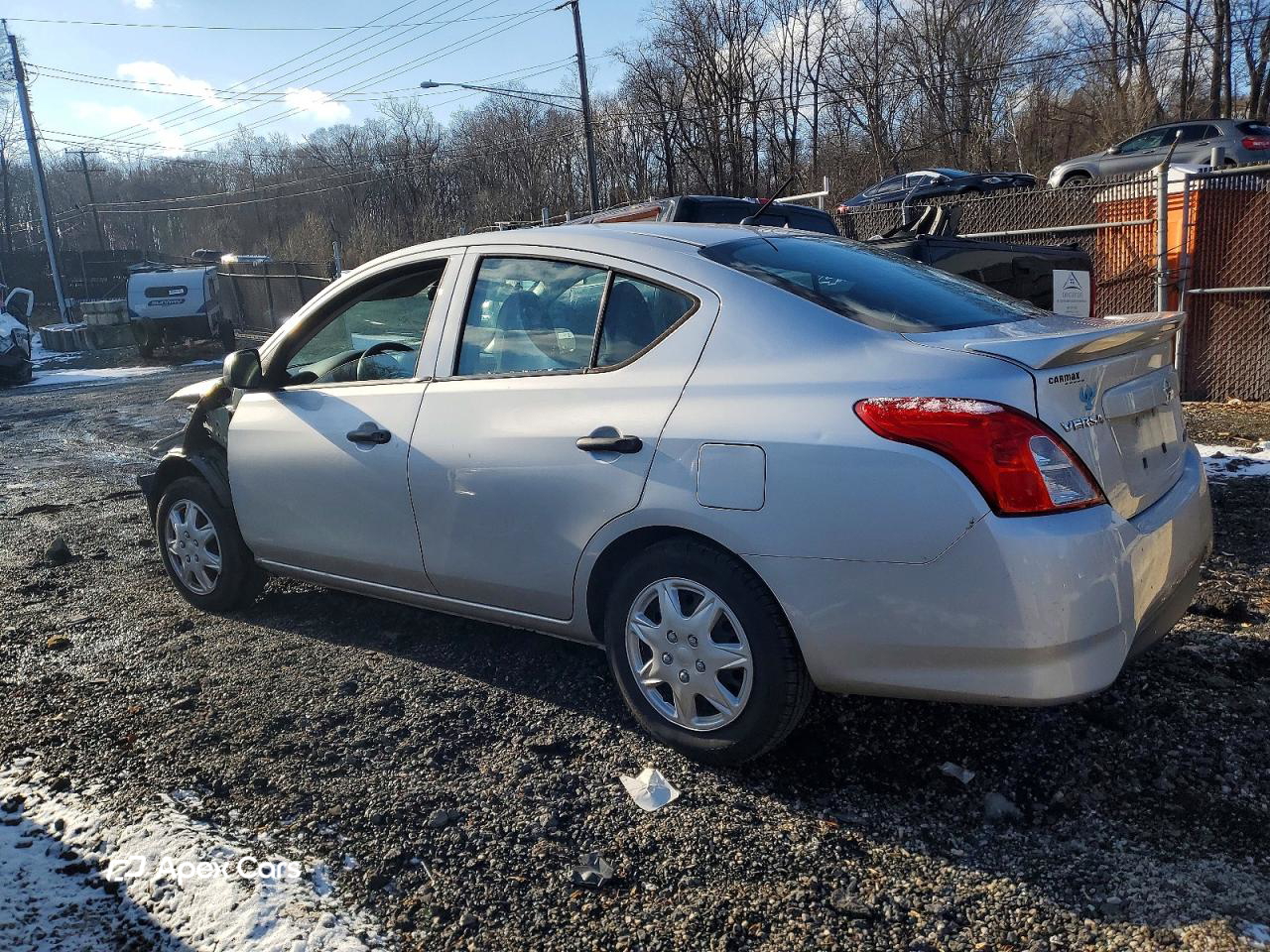 Nissan Versa 2015