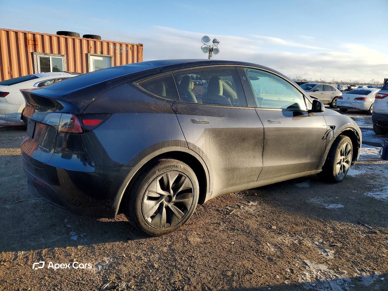 Tesla Model Y 2024