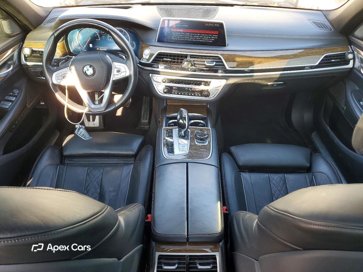 BMW Series 7 2019