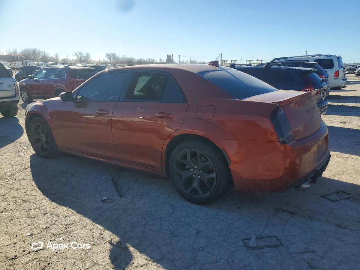 Chrysler 300 2021