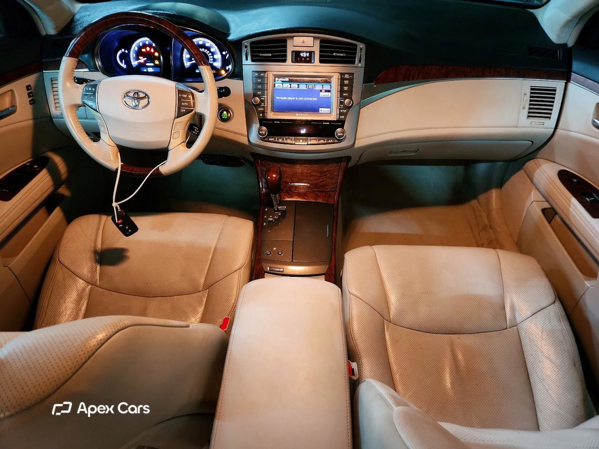 Toyota Avalon 2012