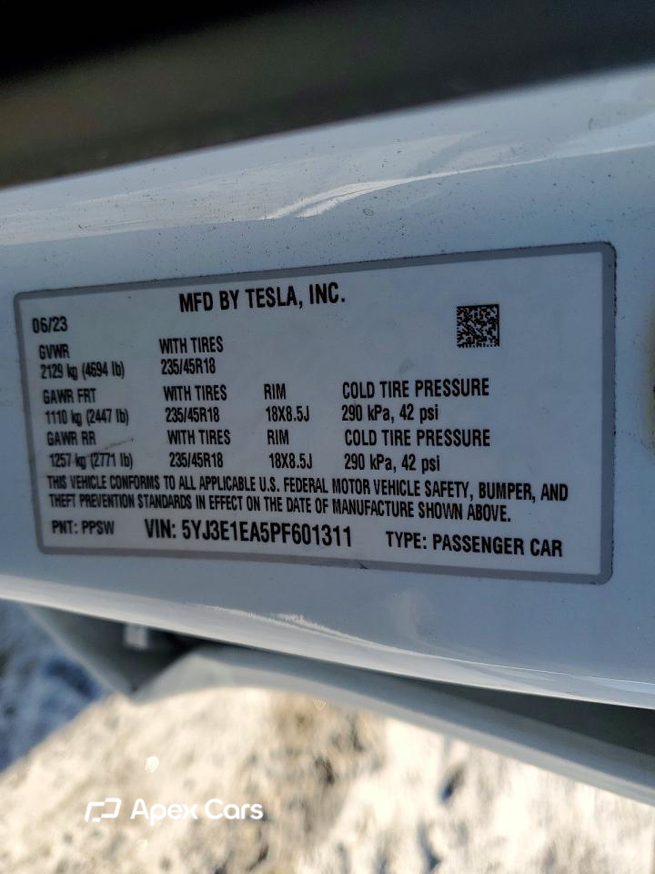 Tesla Model 3 2023