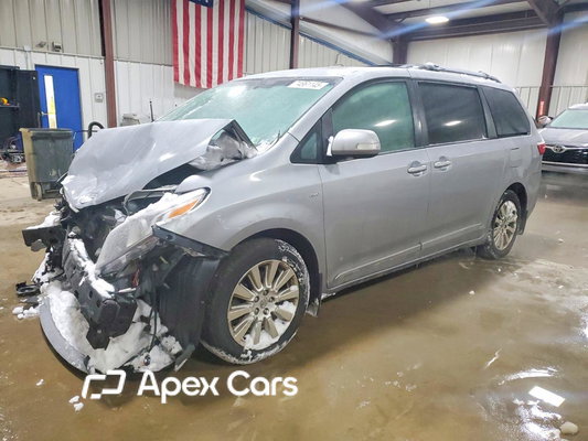 Toyota Sienna 2016 - Image 1 of 14