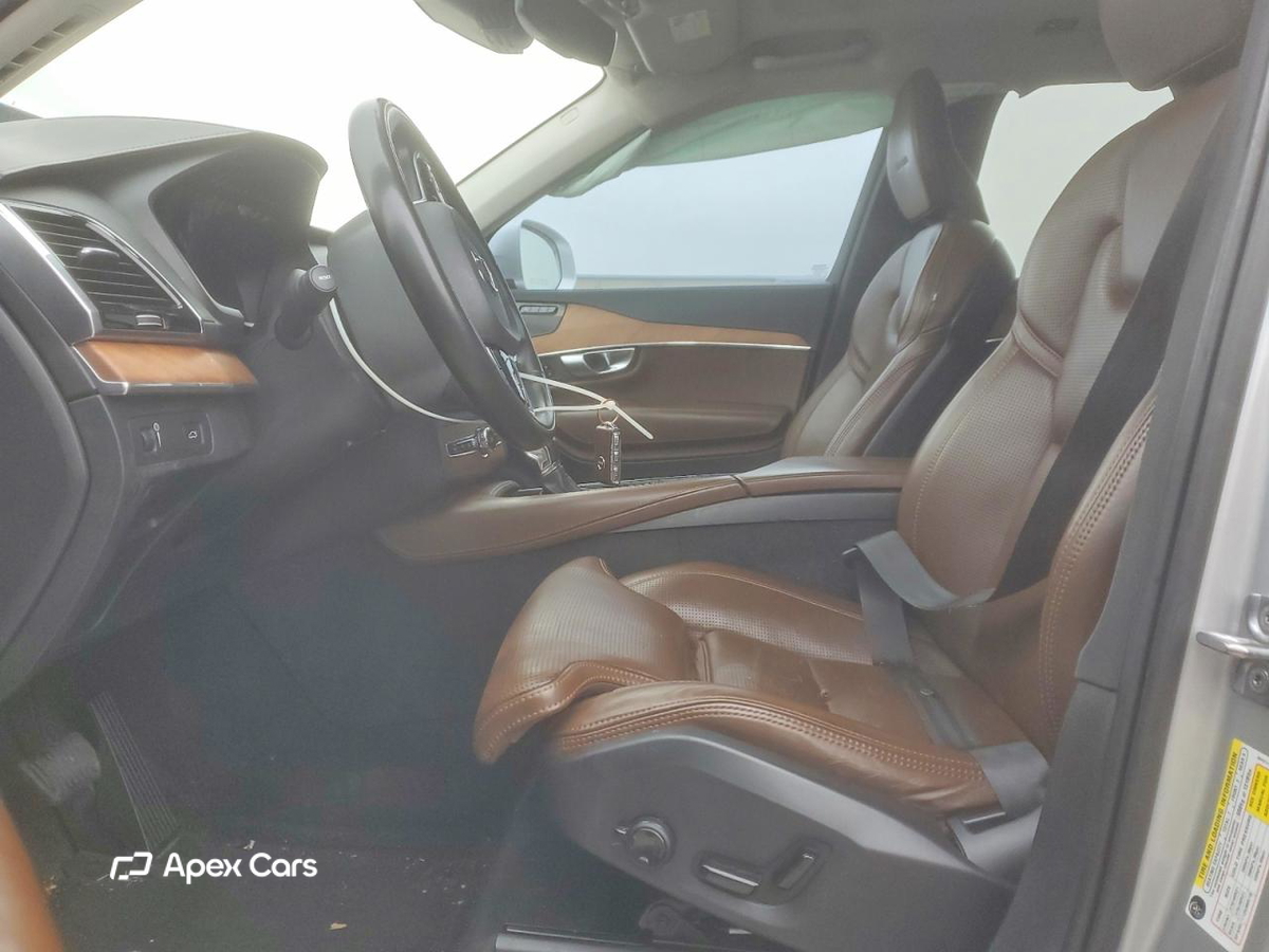 Volvo XC90 2019