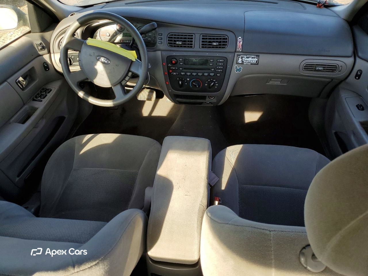 Ford Taurus 2005