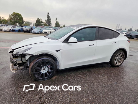 Tesla Model Y 2023 - Image 1 of 14