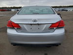 Toyota Avalon 2011