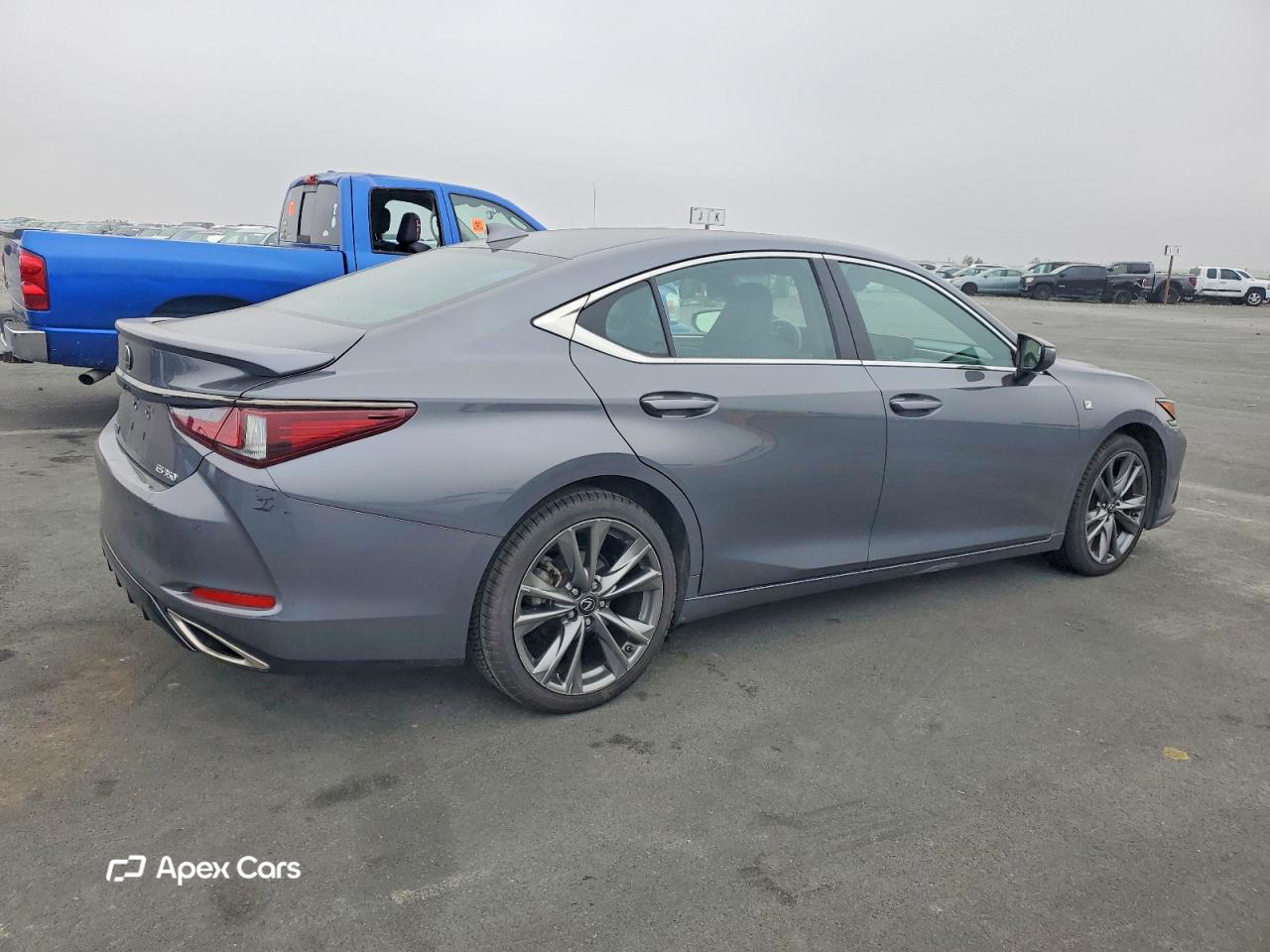Lexus ES 2020