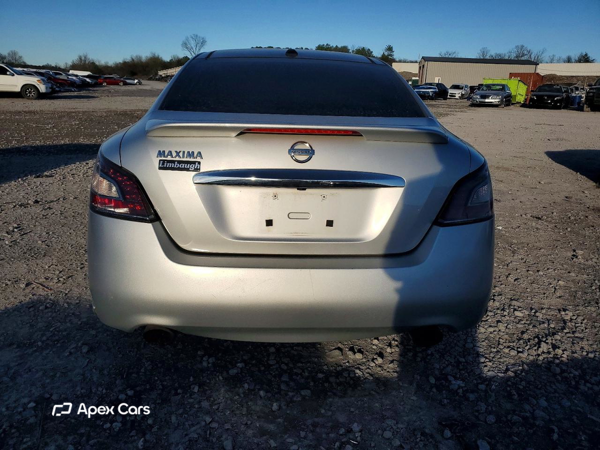 Nissan Maxima 2012