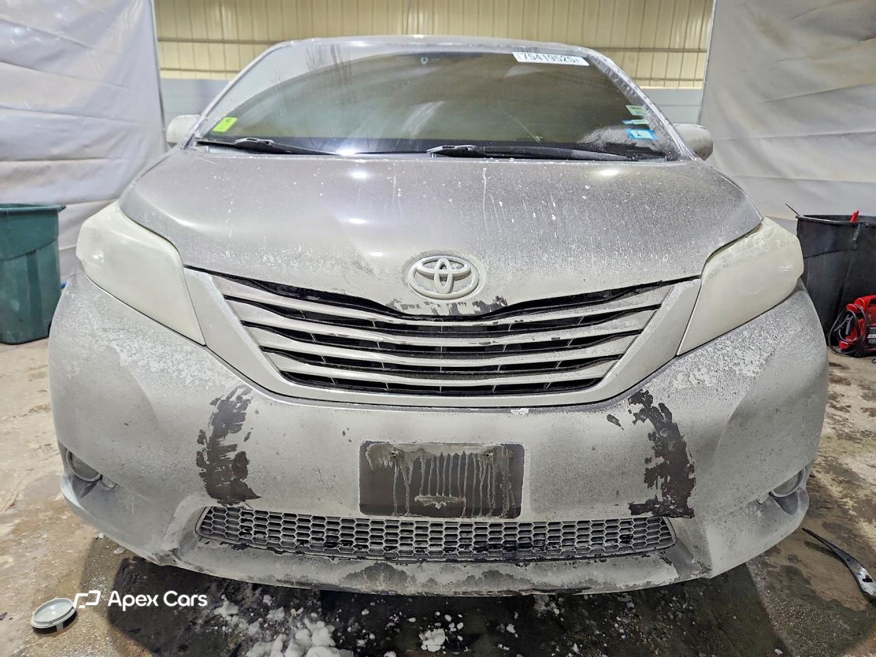Toyota Sienna 2015
