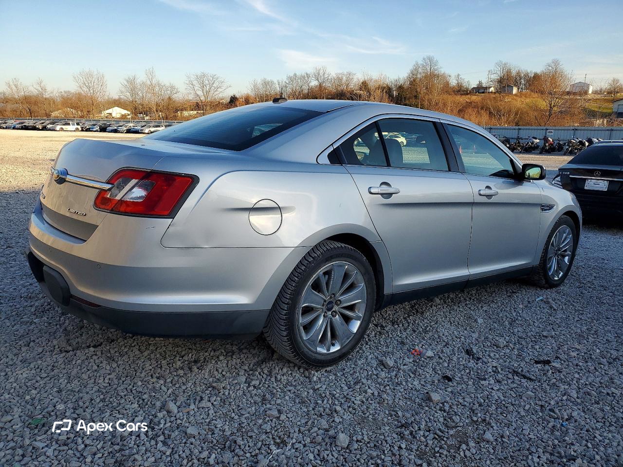 Ford Taurus 2011