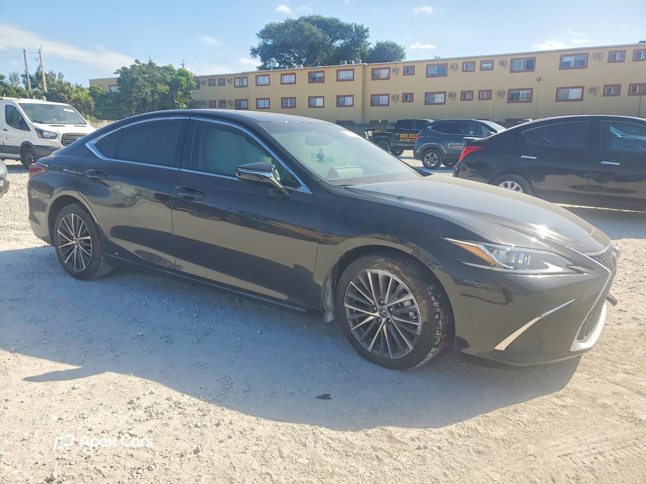 Lexus ES 2024