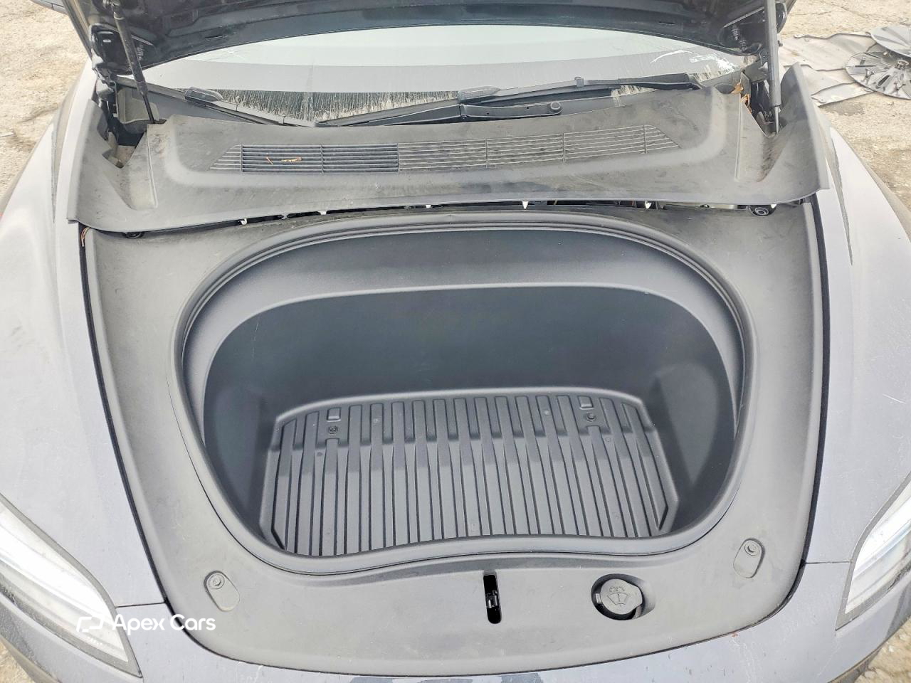 Tesla Model 3 2025