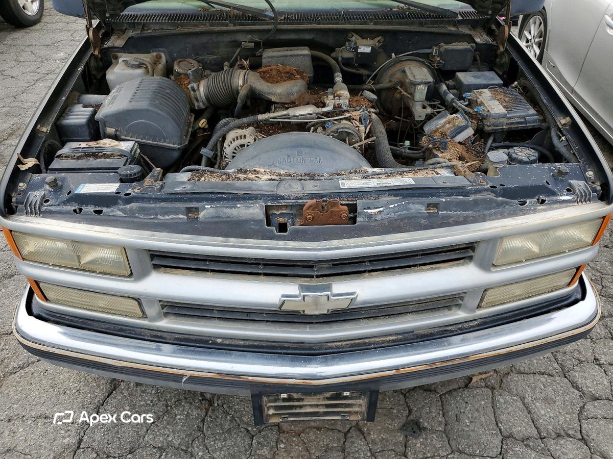 Chevrolet Suburban 1999