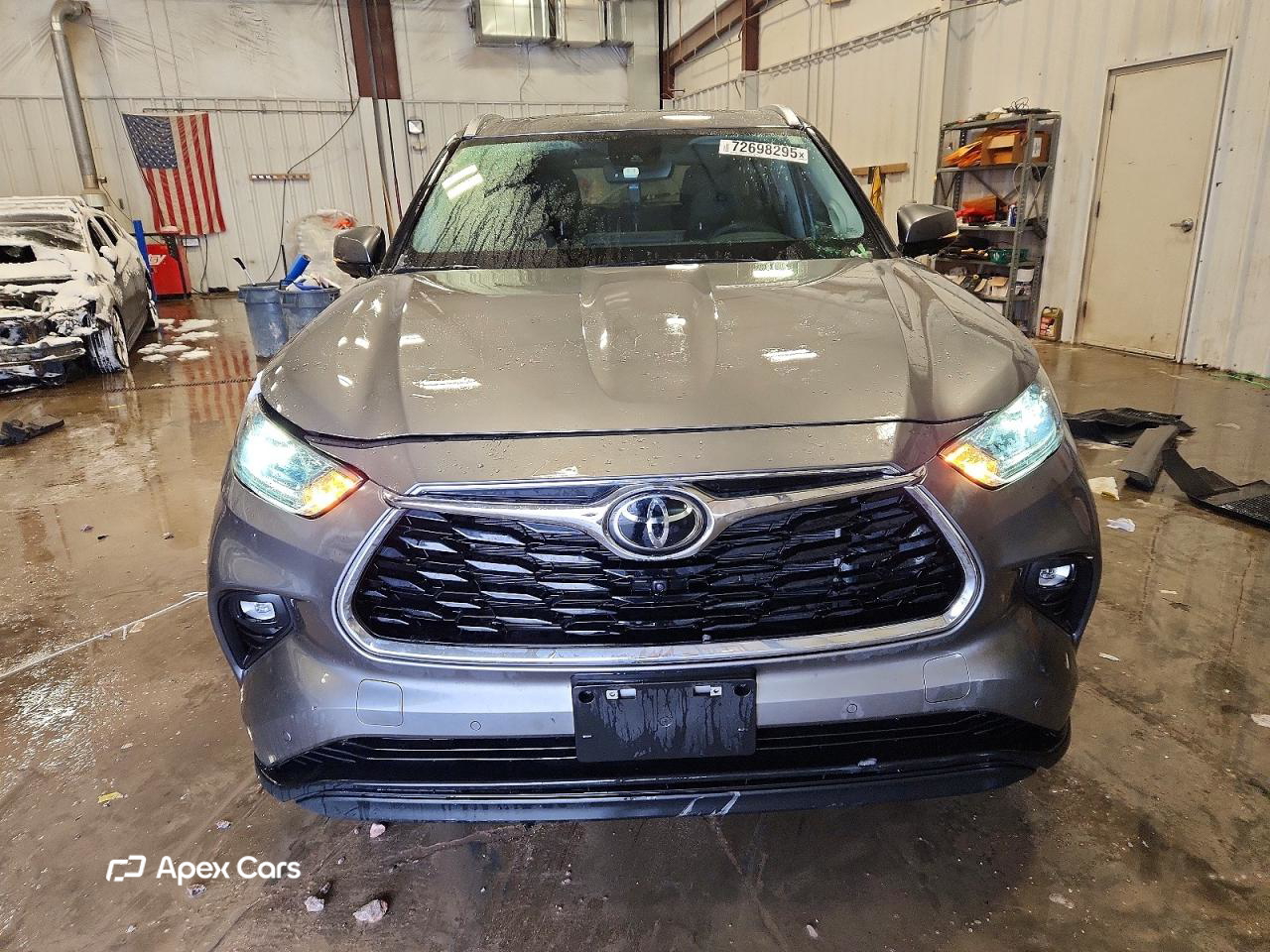 Toyota Highlander 2025