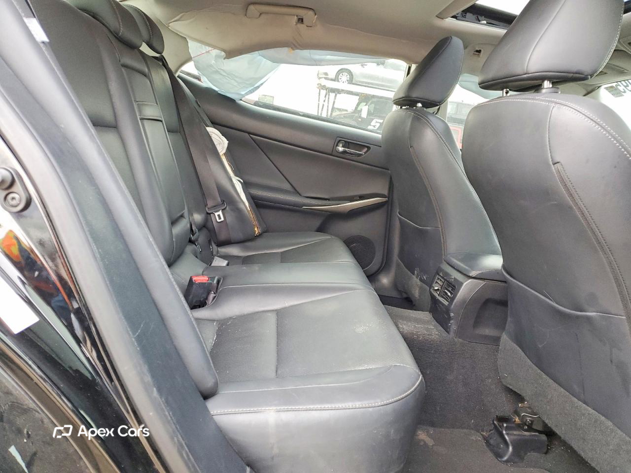 Lexus IS 2015