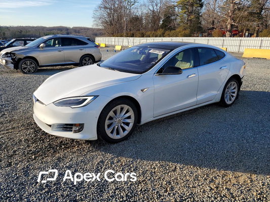 Tesla Model S 2016 - Image 1 of 11