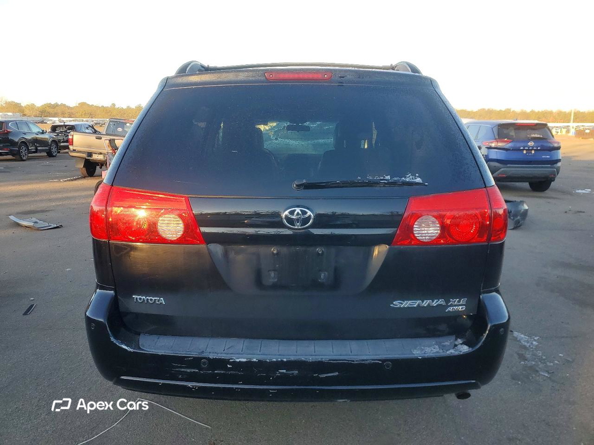 Toyota Sienna 2010