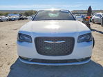 Chrysler 300 2019