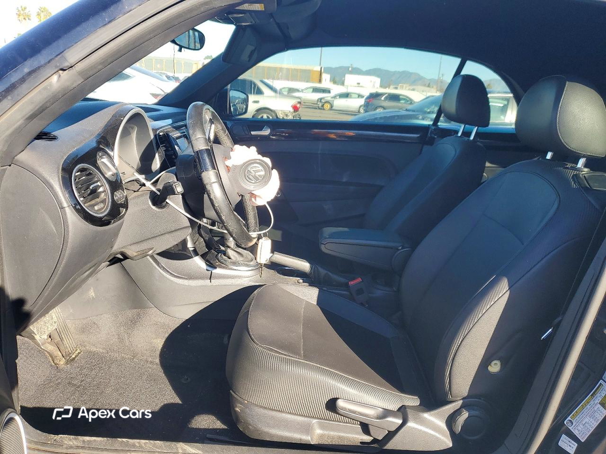 Volkswagen Beetle 2018