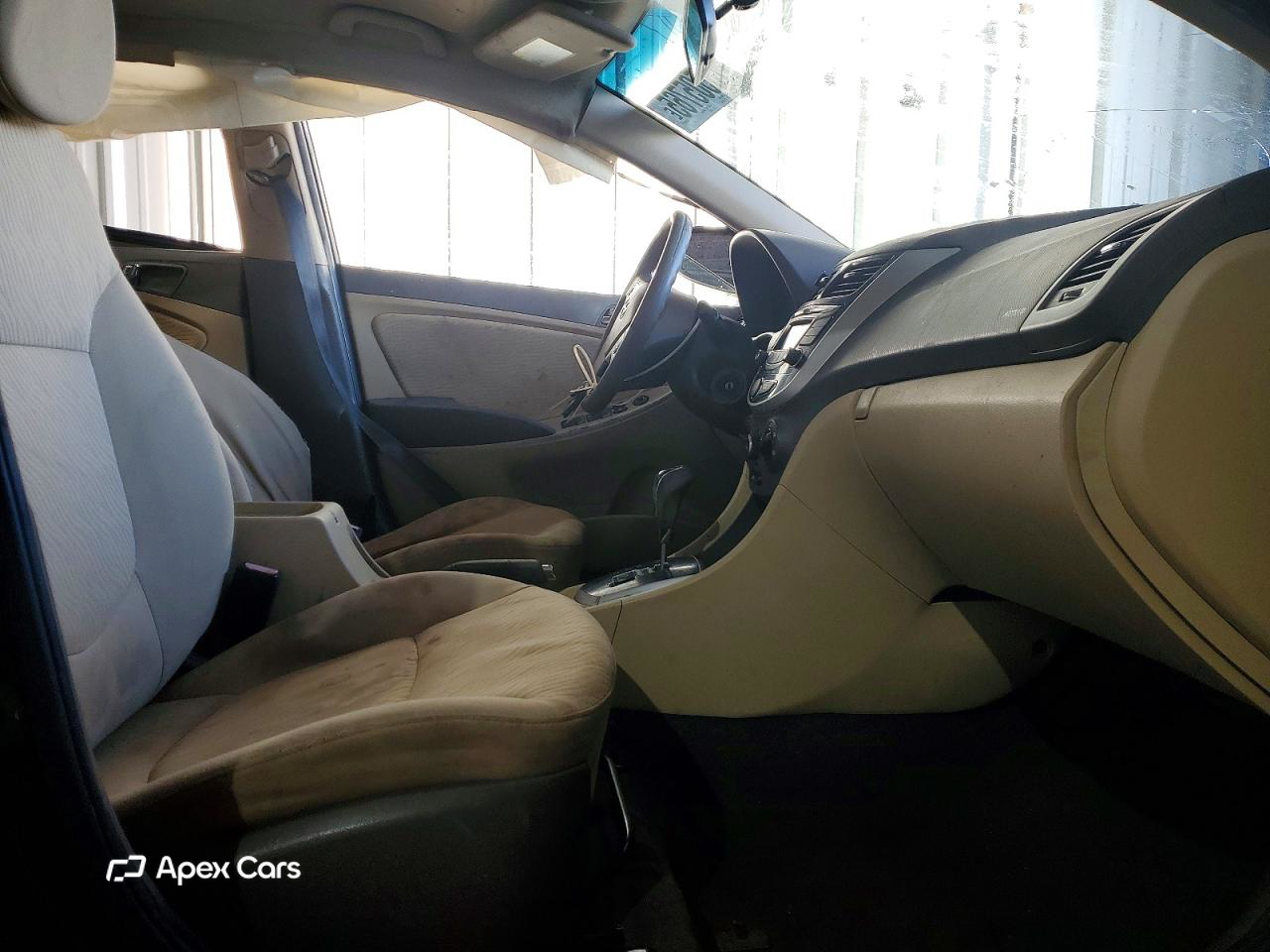 Hyundai Accent 2012
