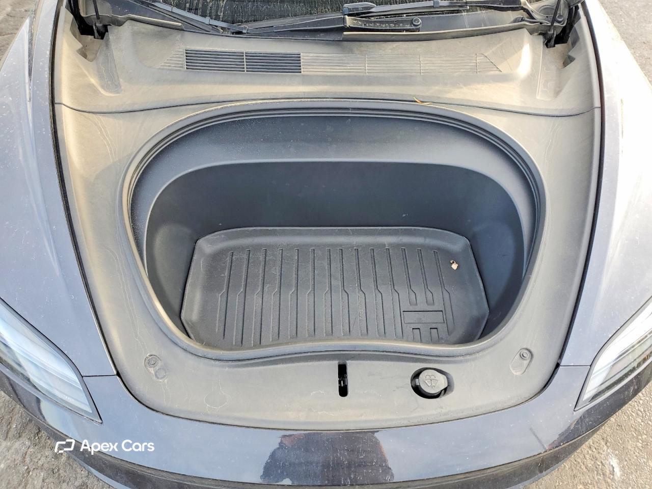 Tesla Model 3 2024