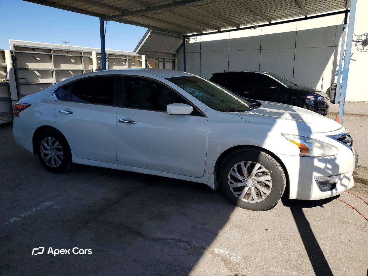 Nissan Altima 2015