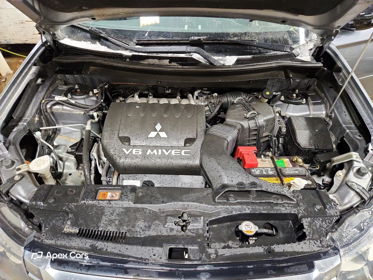 Mitsubishi Outlander 2015