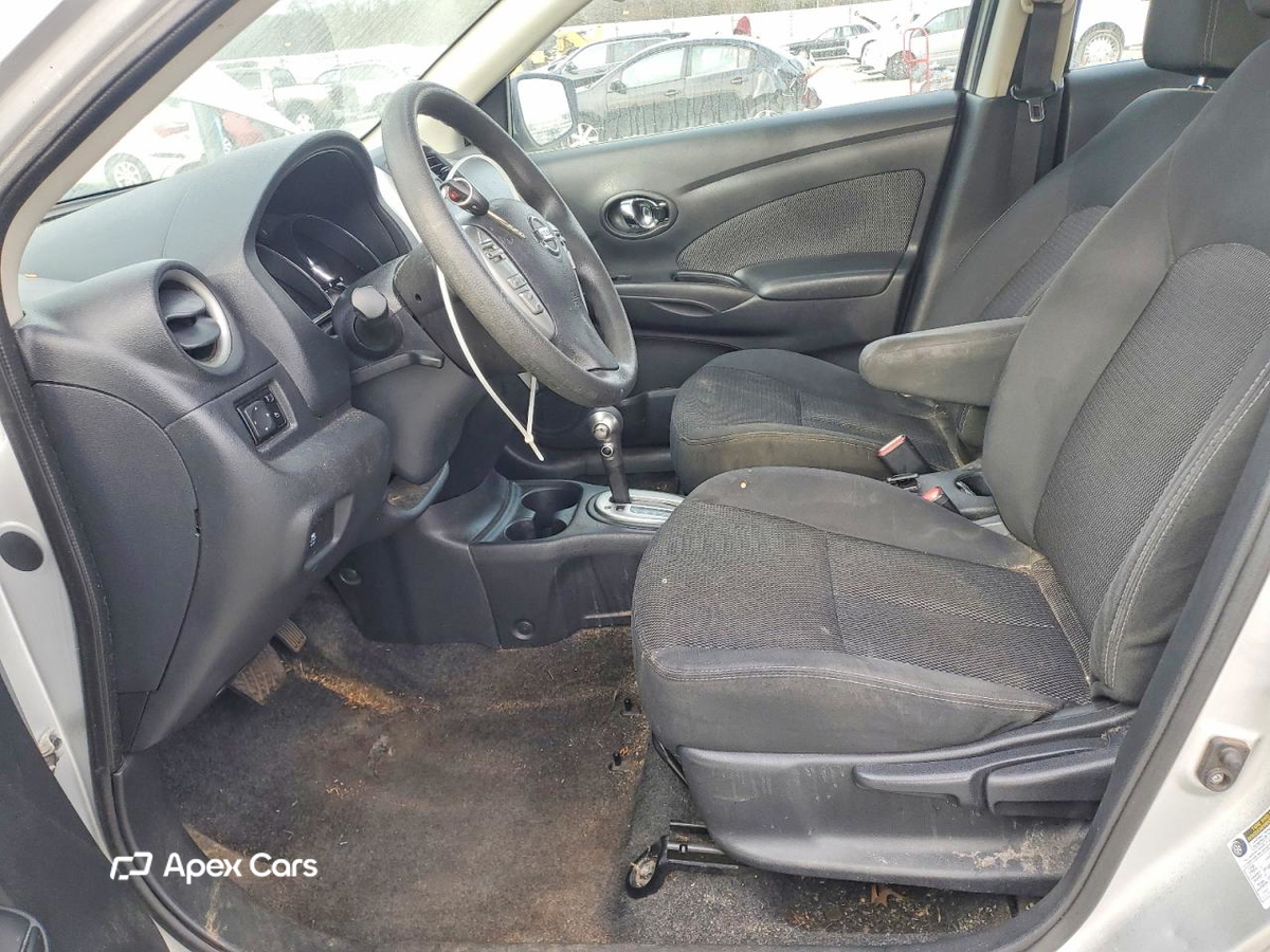 Nissan Versa 2016