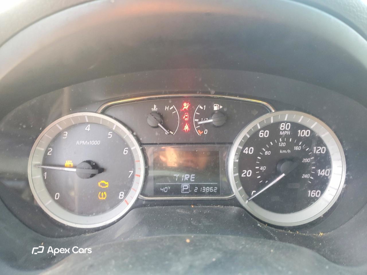 Nissan Sentra 2015
