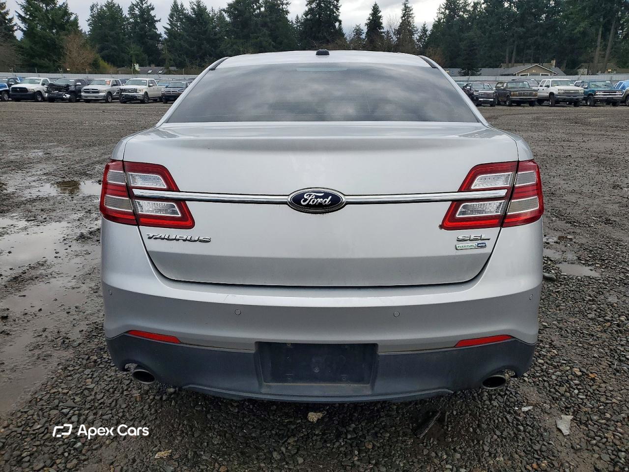 Ford Taurus 2013