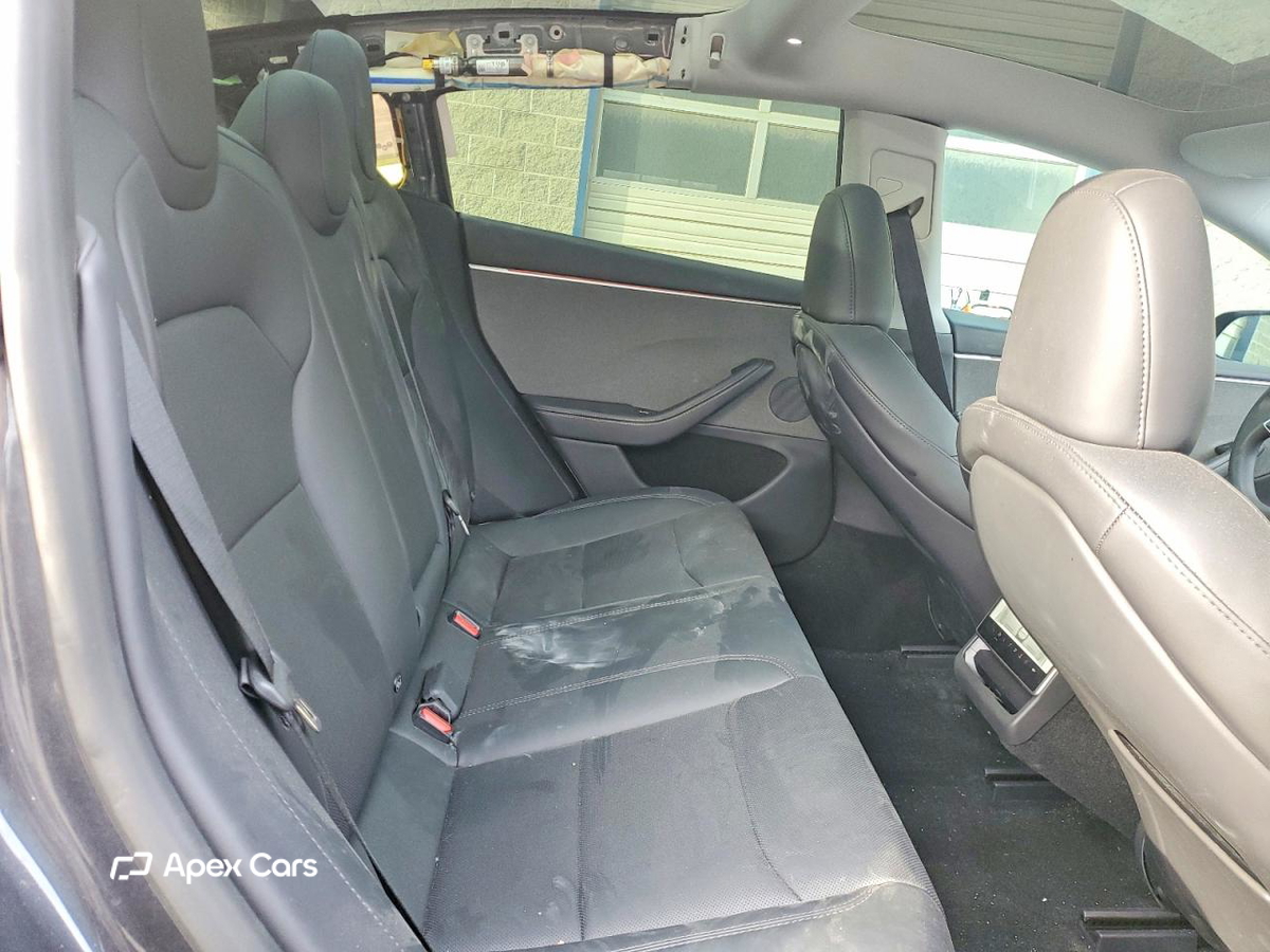 Tesla Model 3 2025