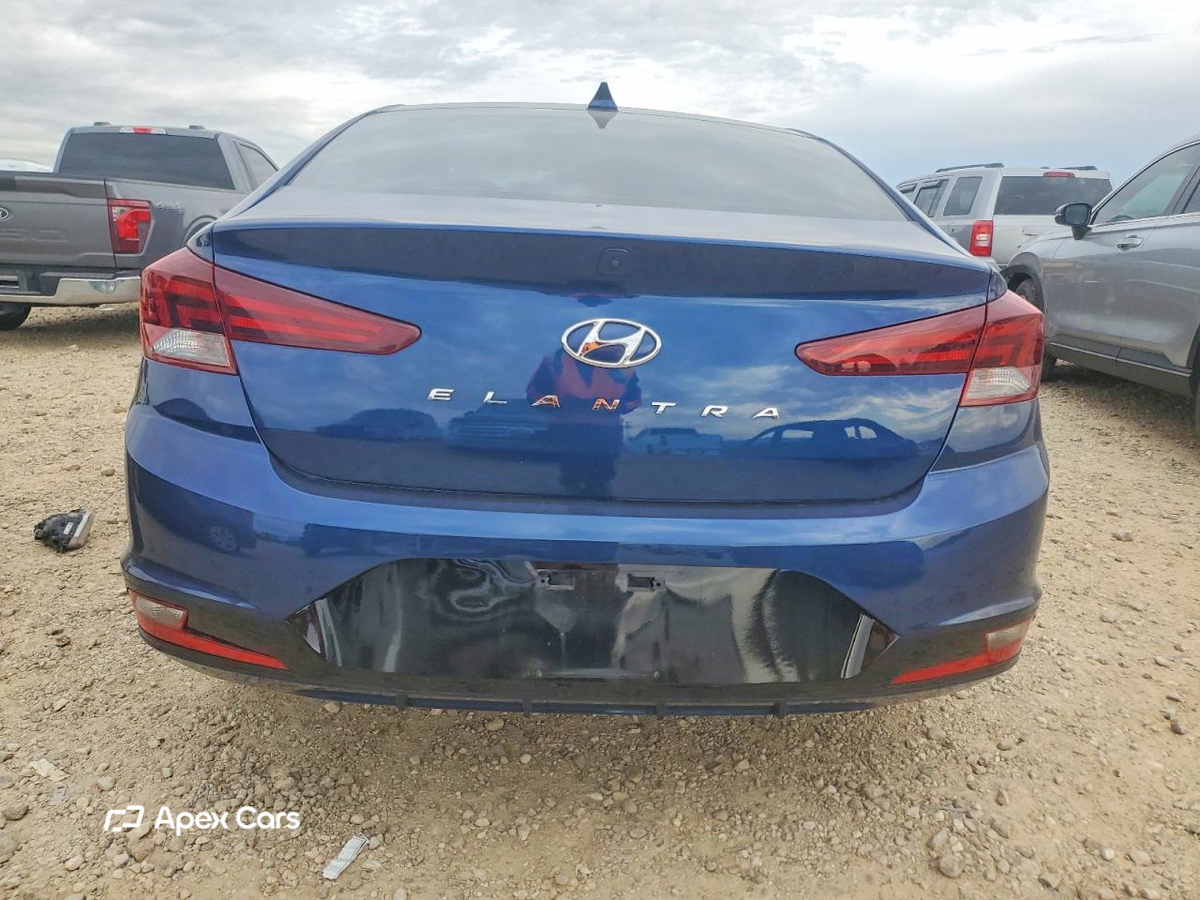 Hyundai Elantra 2020