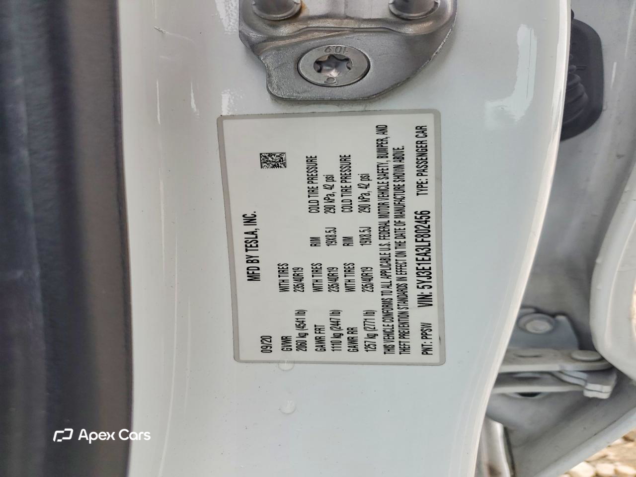 Tesla Model 3 2020