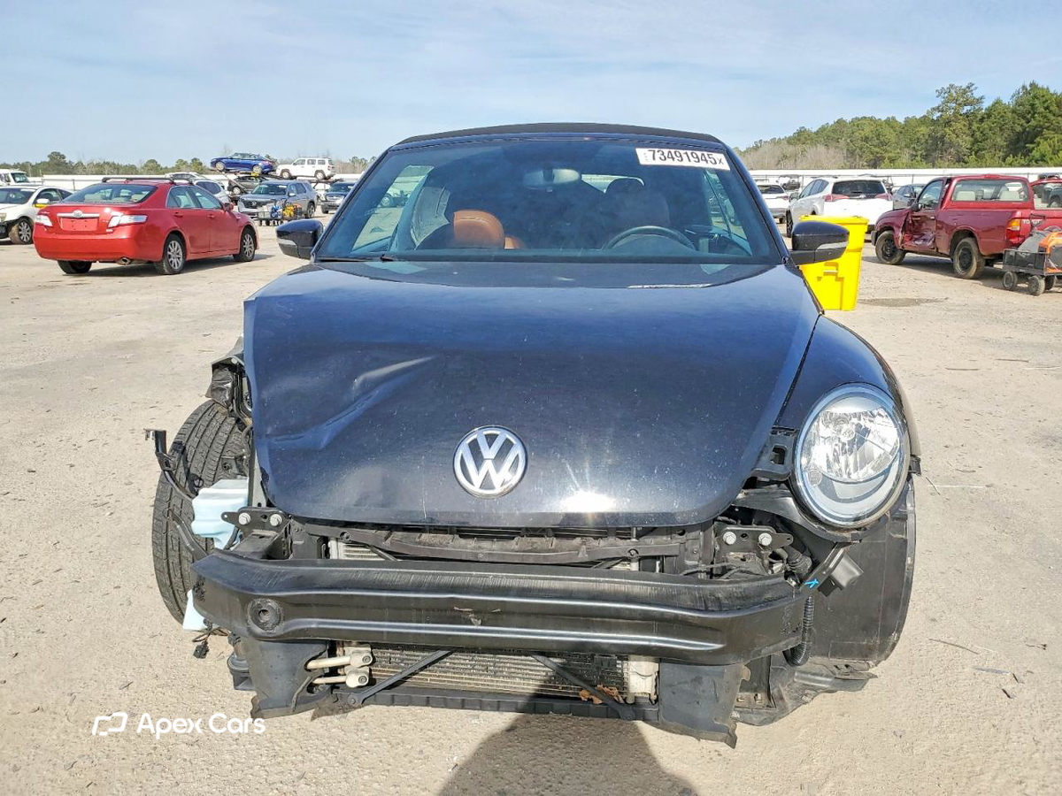 Volkswagen Beetle 2015