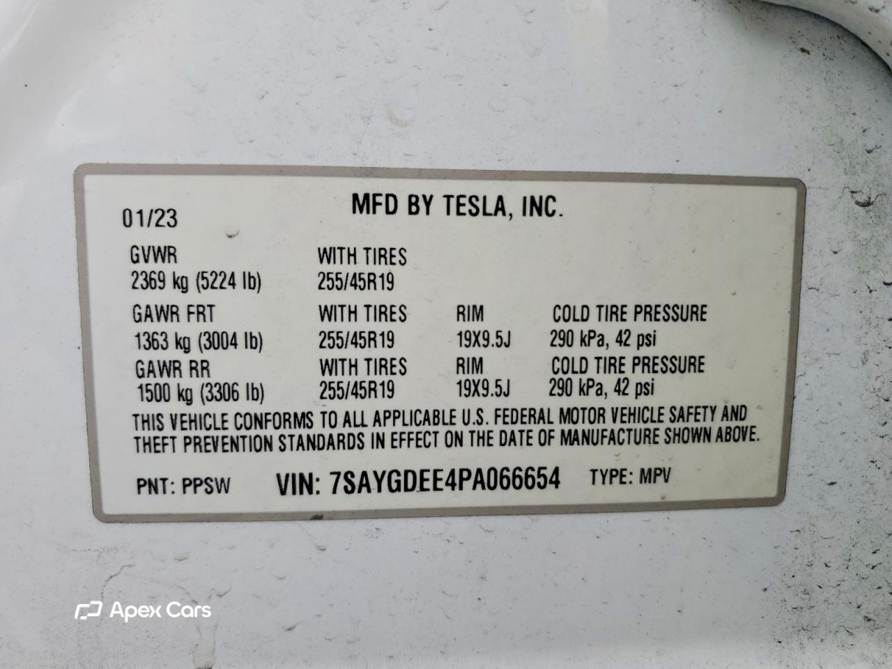 Tesla Model Y 2023