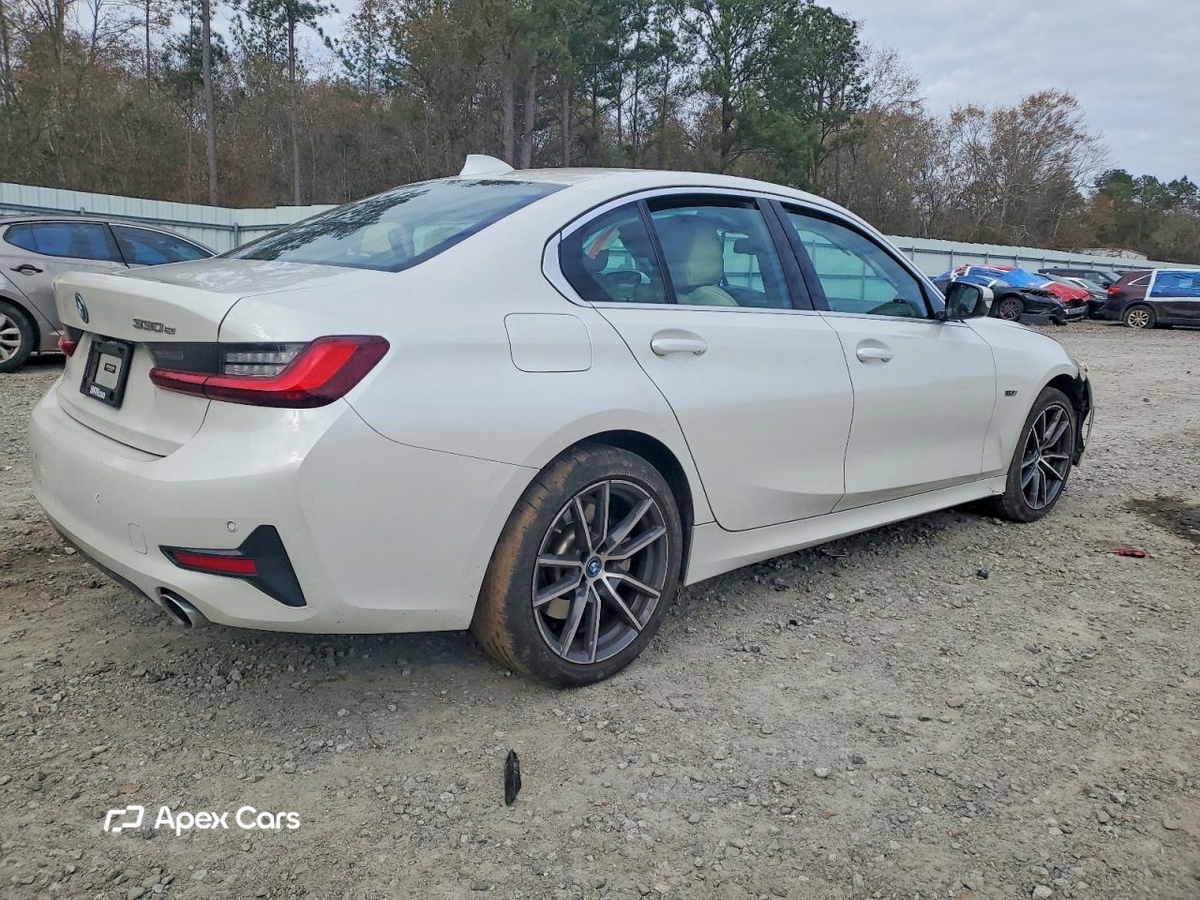BMW Series 3 2022