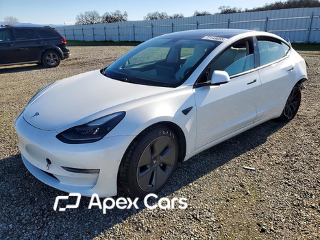 Tesla Model 3 2021 - Image 1 of 13