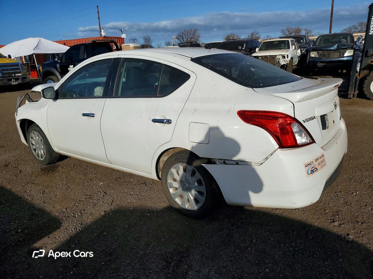 Nissan Versa 2016
