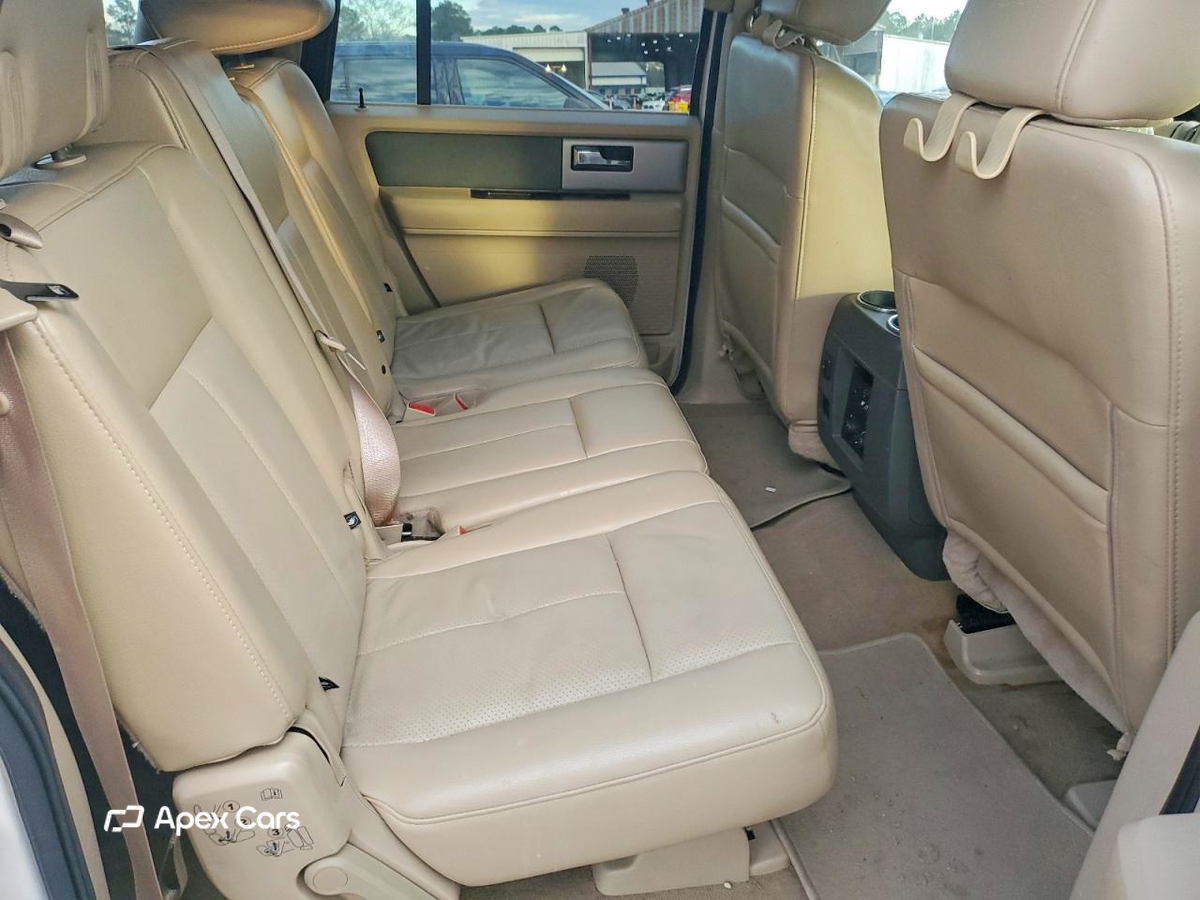 Ford Expedition 2012