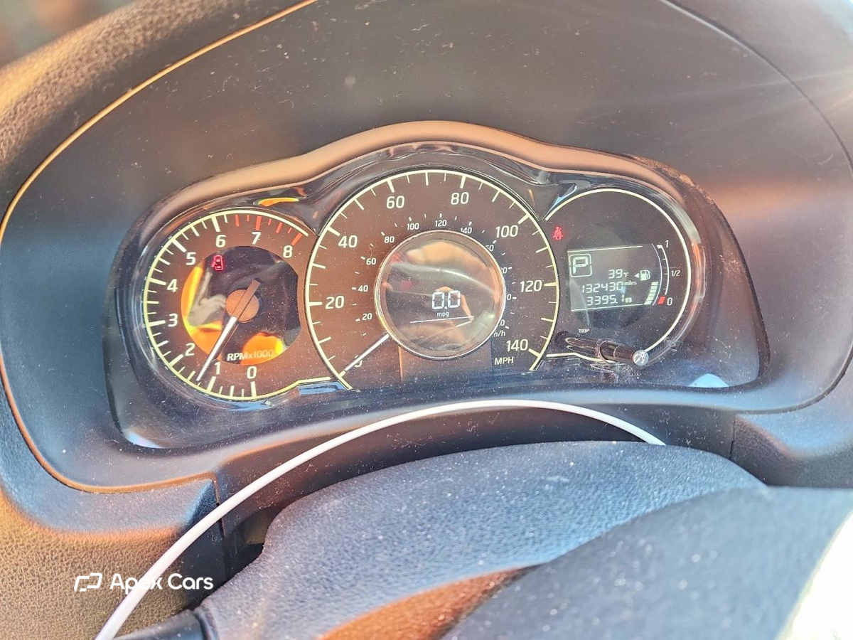 Nissan Versa 2015