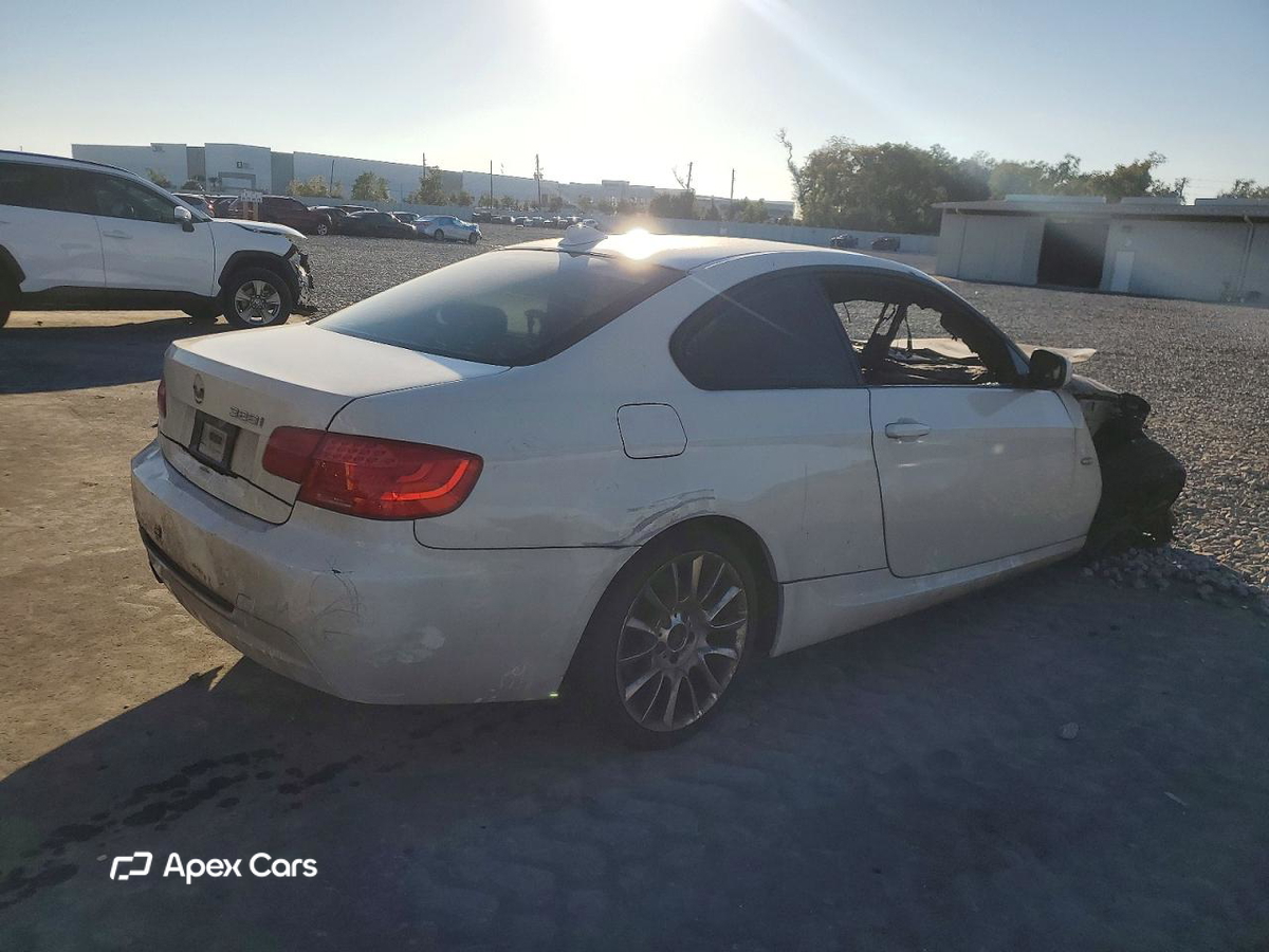 BMW Series 3 2012