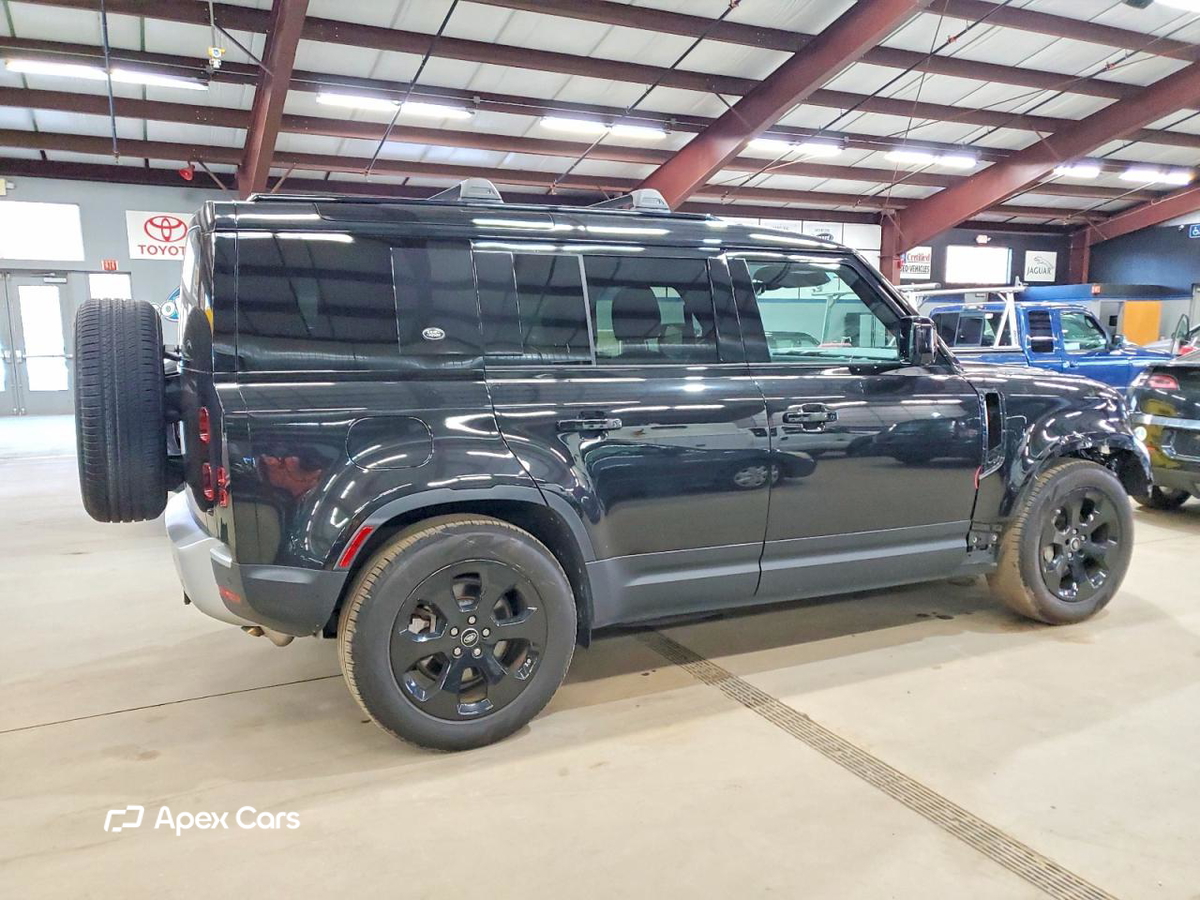 Land Rover Defender 2024